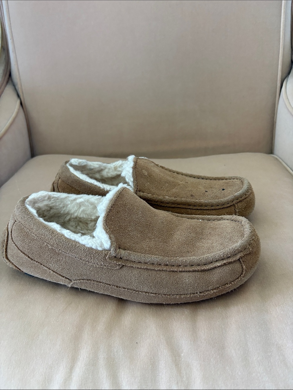 Men's UGG Ascot Suede Slippers - Tan